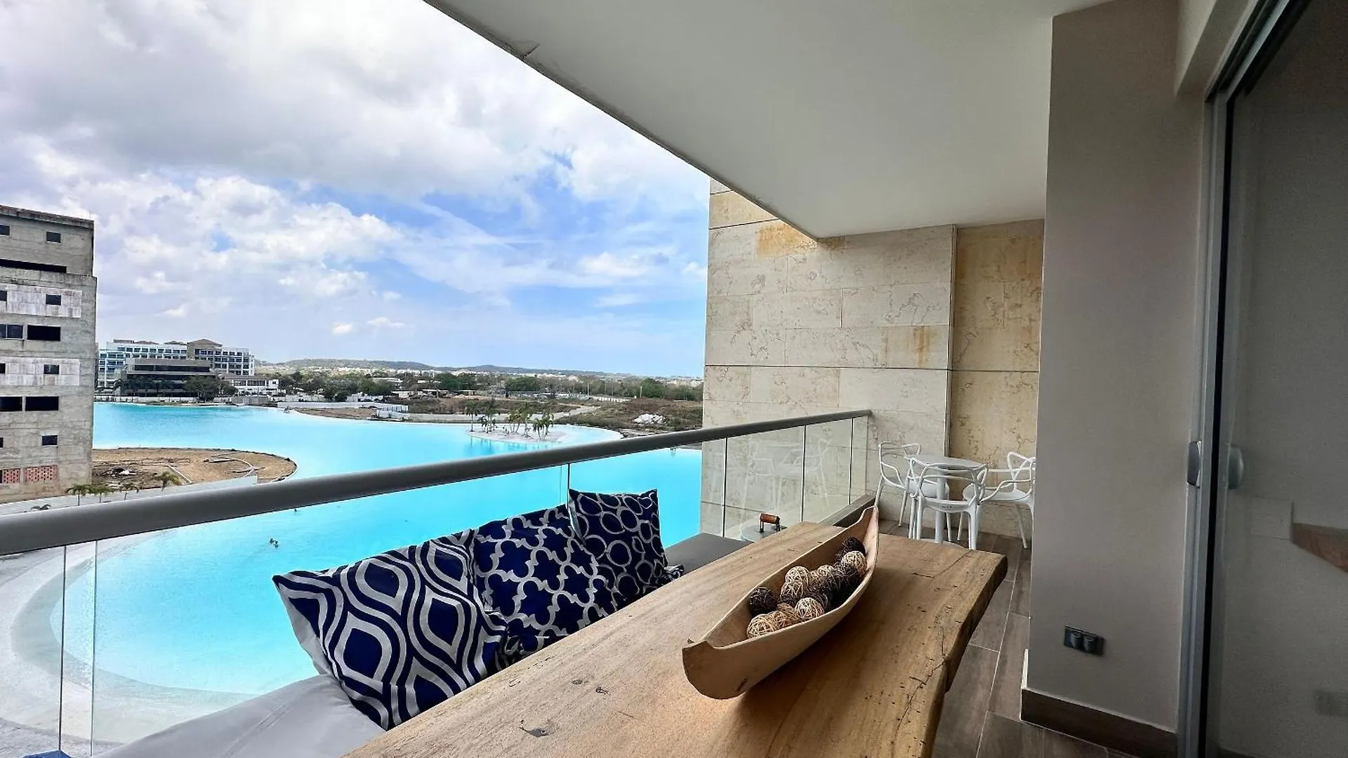 Lugar Paradisiaco Baia Kristal Cartagena 0*,